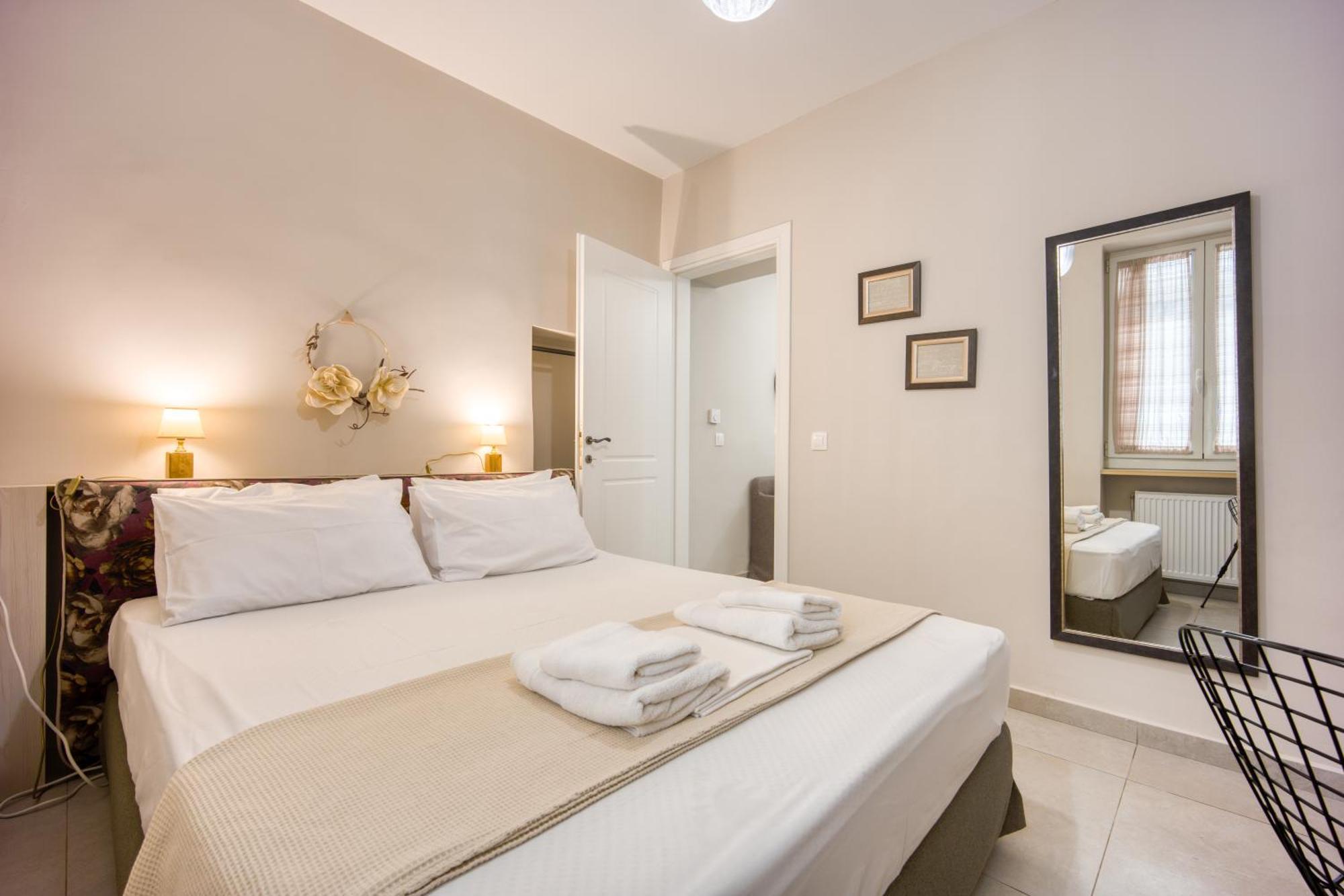 Pagrati/Hilton Area, Bentzi Apartment Атина Екстериор снимка